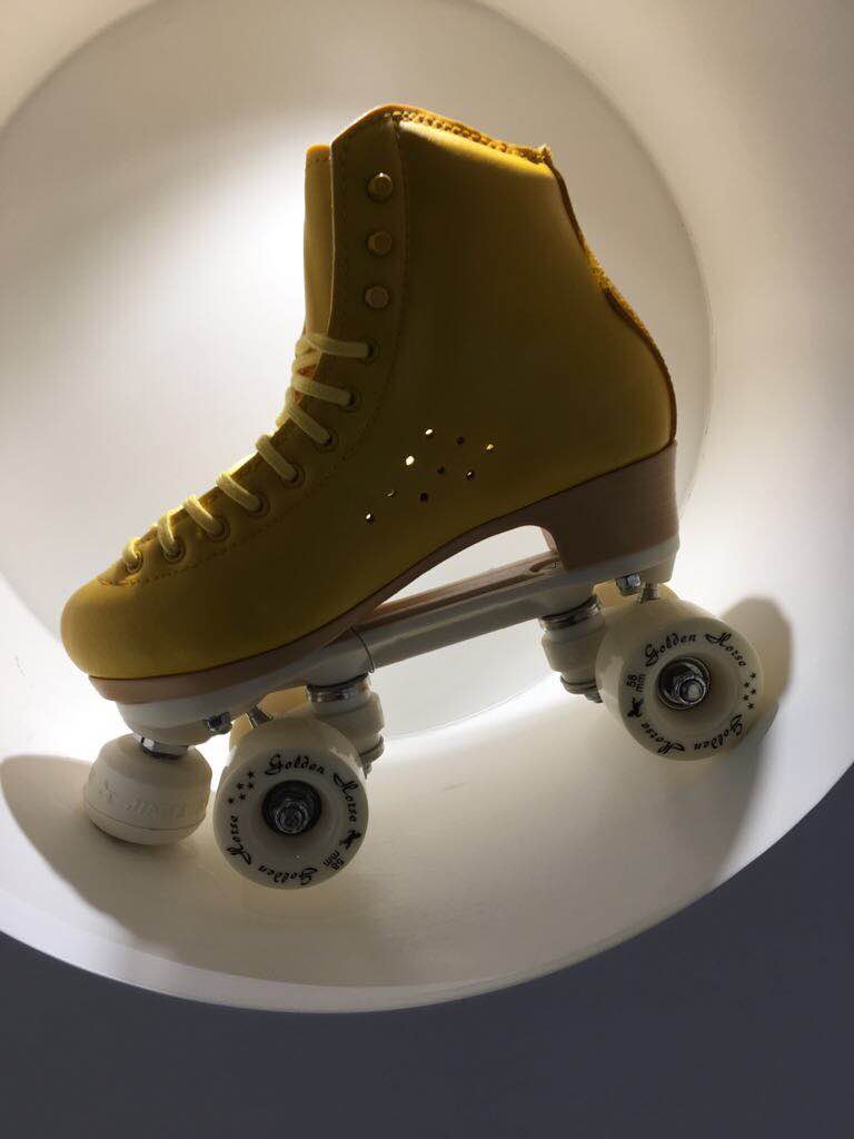 Golden Horse金马双排轮滑鞋被世界轮滑博物馆收藏 Golden Horse金马双排轮滑鞋被世界轮滑博物馆收藏